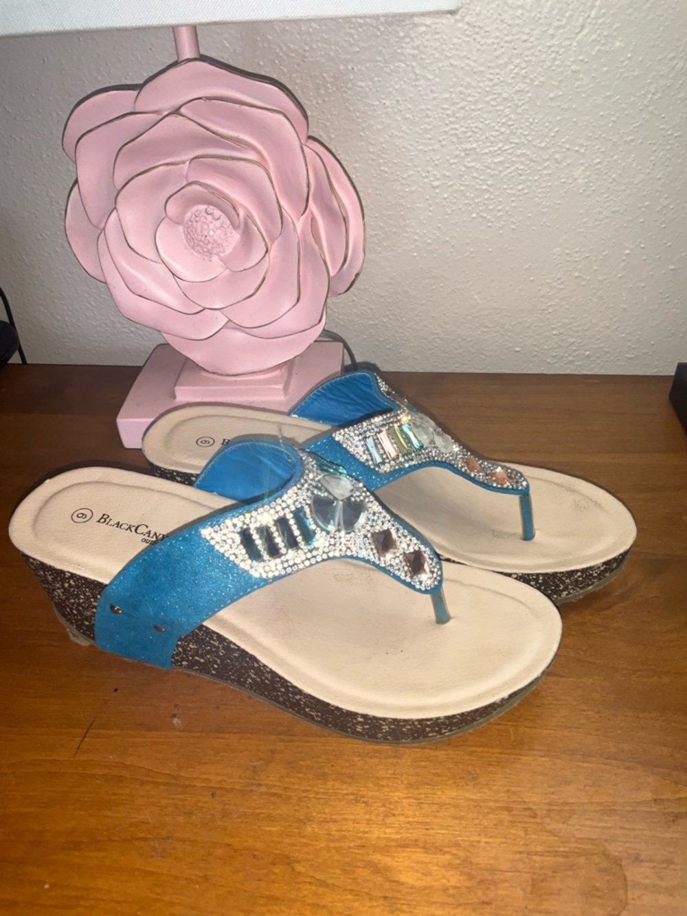 Black Canyon Outfitters Sparkles Jeweled Blue Wedge Sandals Size 9 - Picture 8 of 9